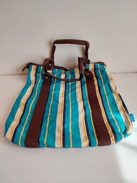 Taschen für Damen: Strandtasche – Gebraucht aus Sarnen von Abs_2025
