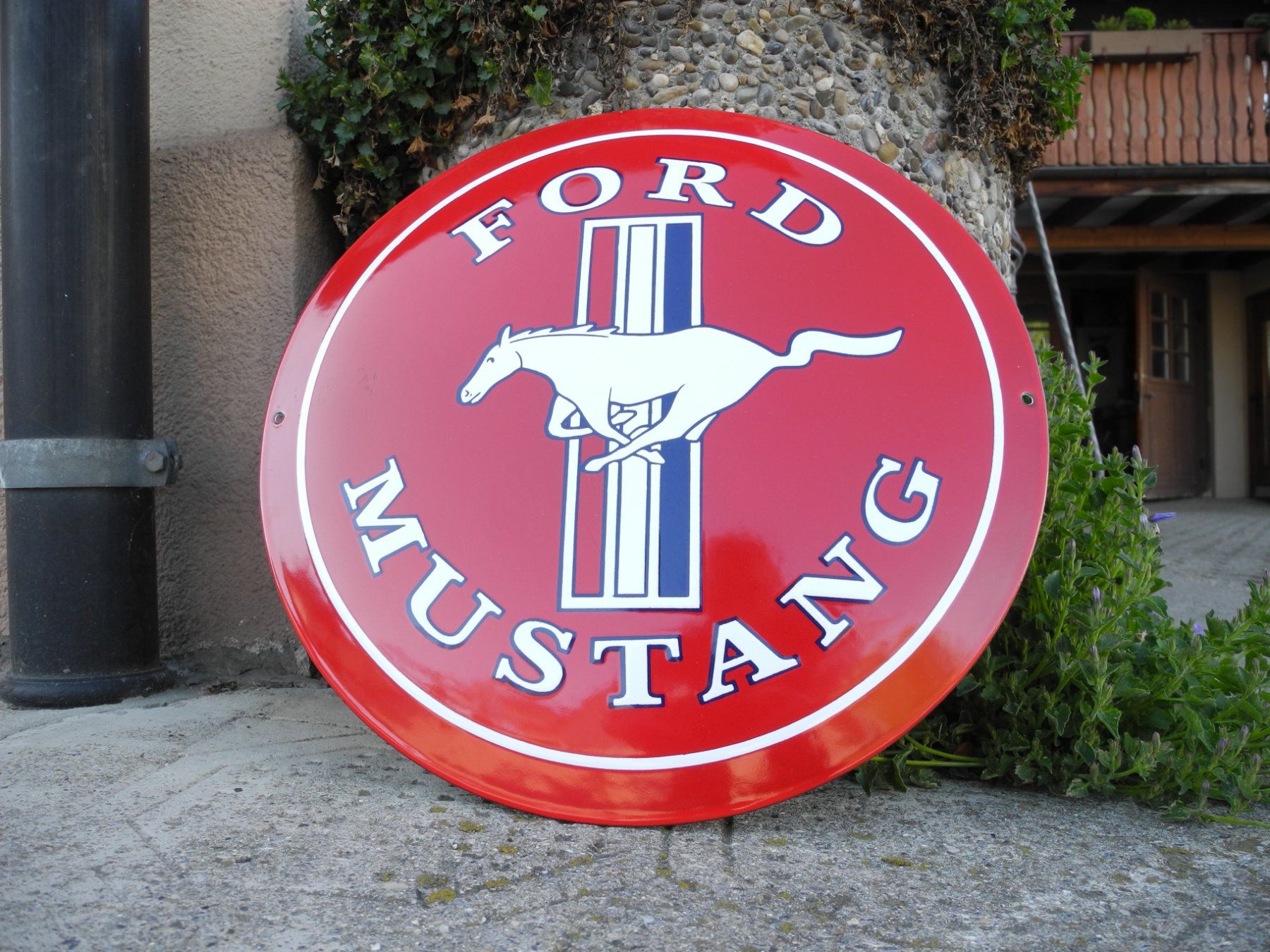 Ford Insegne: GROSSES MUSTANG EMAILSCHILD – Usato da Reinach AG venduto da Huckleberrysix 1