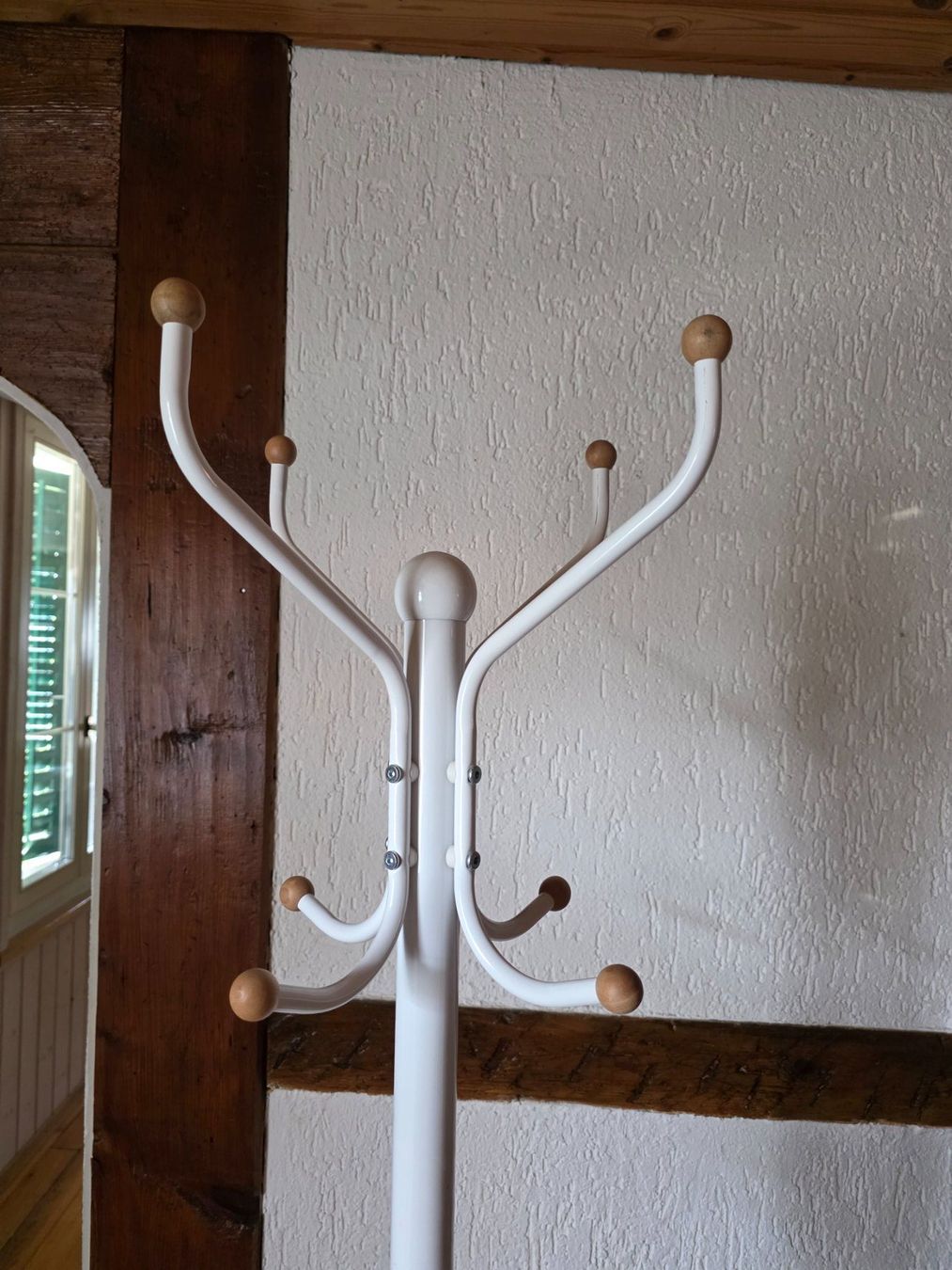 Guardaroba: Metall Kleiderständer 184 cm weiss Garderobe – Usato da Walterswil BE venduto da Lonitti 1