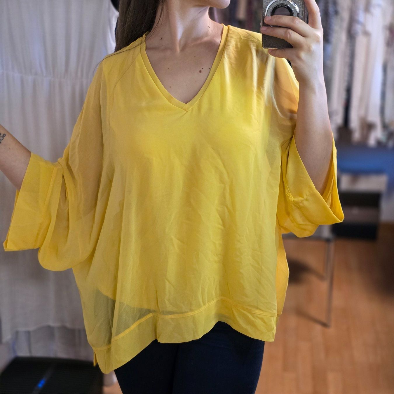 Camicette: Gelbe Bluse kaschiert Bauch & Arme L/XL – Usato da Wald ZH venduto da CapLux