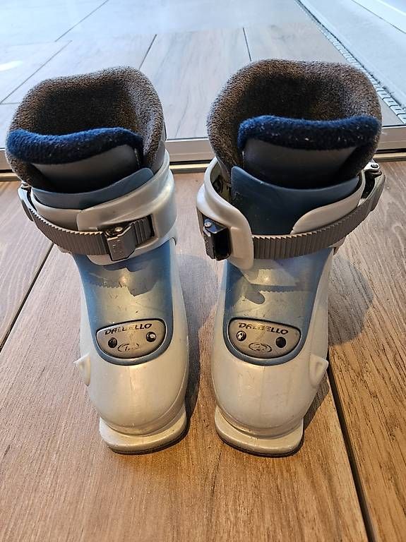 Scarpe per ragazzi: Dalbello Skischuhe Gr. 18.5 – Usato da Remetschwil venduto da nicole447