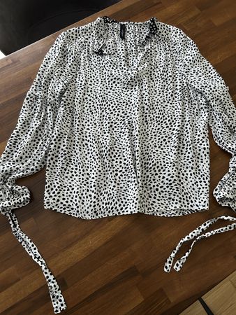 NEUWERTIG Marc Cain Seidenbluse Gr. N3 / 38 Leo Punkte 