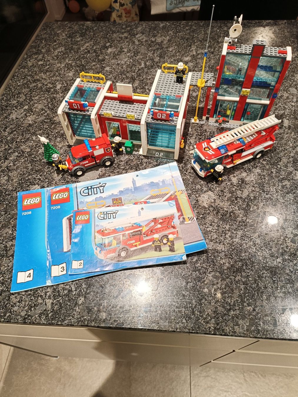 Lego Kit di costruzioni: Lego 7208 Fire Station – Usato da Bremgarten AG venduto da Davidiusi