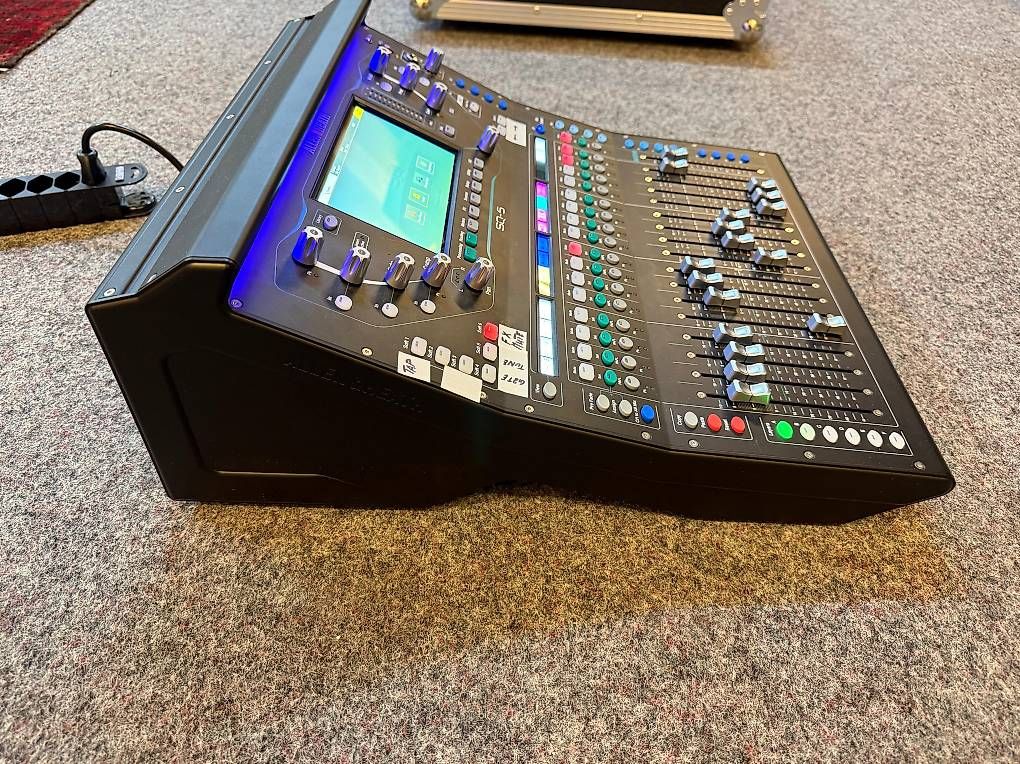 Console di mixaggio: Allen & Heath SQ5 – Usato da Aarau venduto da eric.c 1