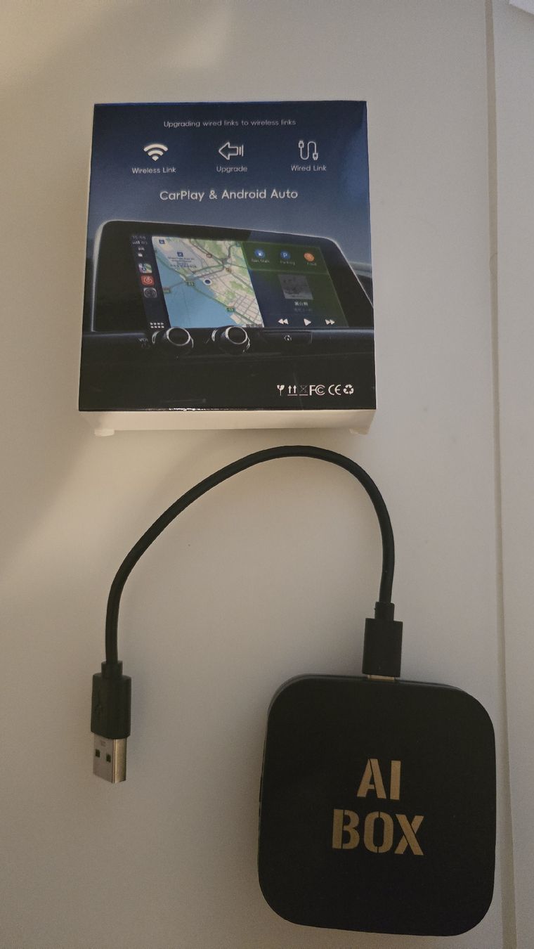 Accessori per altri veicoli: Carplay Android Auto AI Box mit Android 13 – Usato da Zürich venduto da Parsa