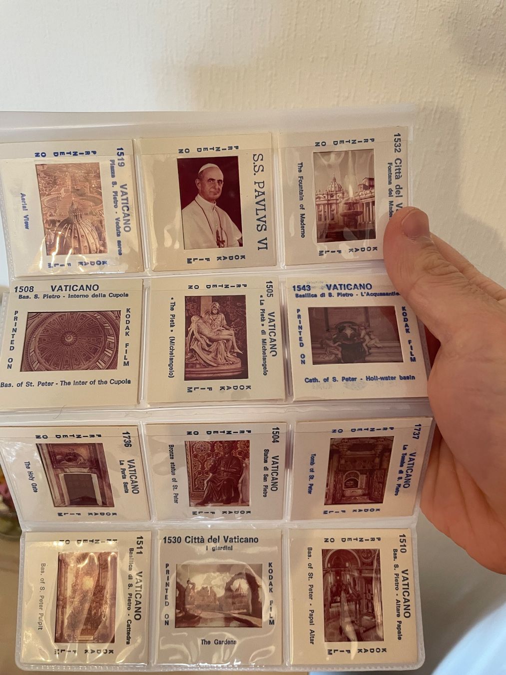 Scarpe da donna: Old slides from the Vatican – Usato da Chavannes-Renens venduto da fco_p59h 4