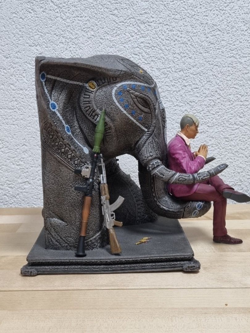 Statuette: Figurine Far Cry 4 Pagan Min – Usato da Monthey venduto da N3D 3