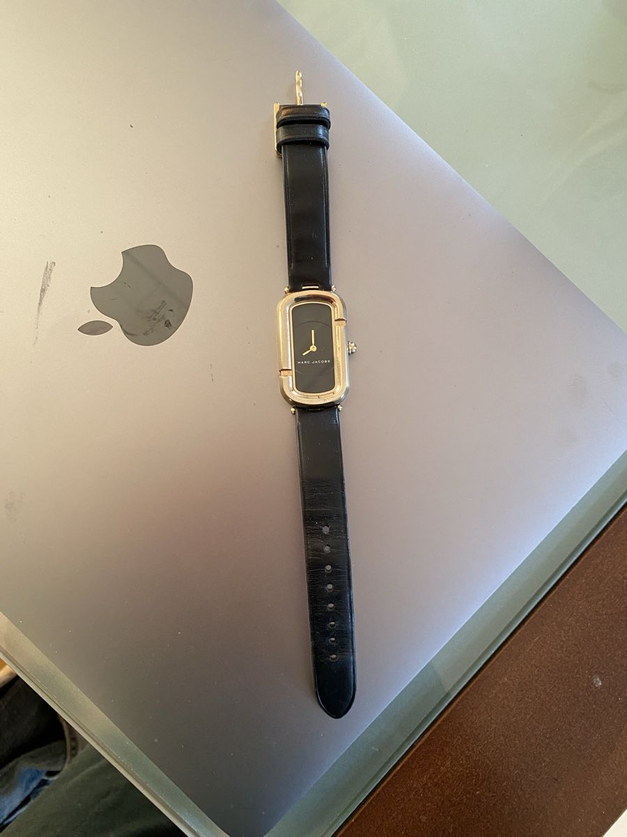 Marc Jacobs Montres: Uhr von Marc Jacobs – D'occasion à Mettmenstetten par Eve_hy8n 1