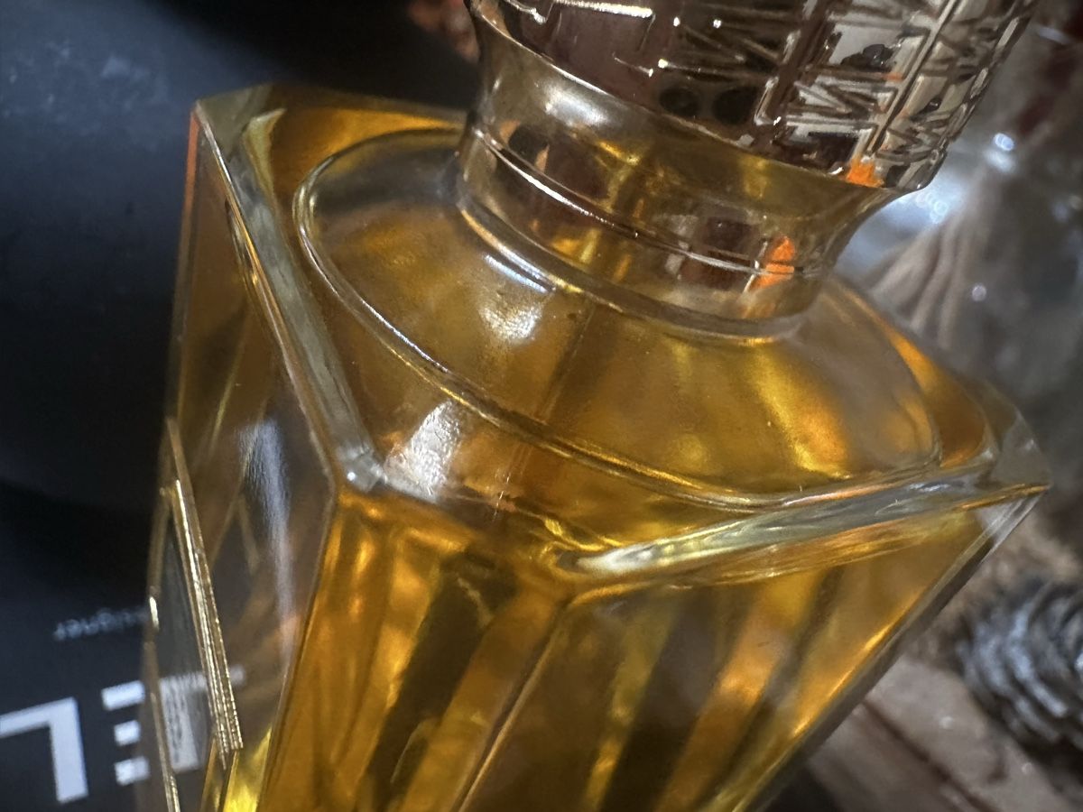 Ex Nihilo Profumi & Eau de Toilette: Parfum Ex Nihilo Paris flacon utilisé état correct – Nuovo (secondo la descrizione) da Puidoux venduto da jel_crq6 6