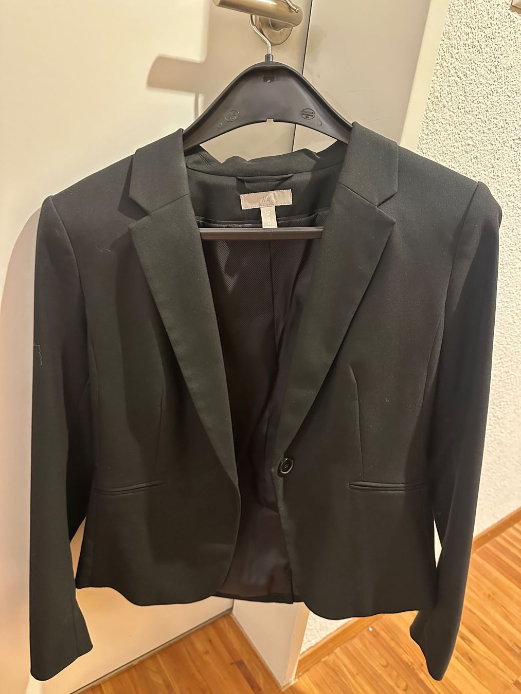 H&M Giacche: H&M - Blazer - Schwarz - 40 – Usato da Zürich venduto da CharlotteAr