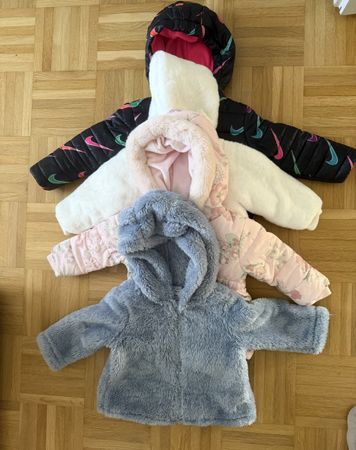 Mädchen Jacken Set Grösse 80-86 guter Zustand