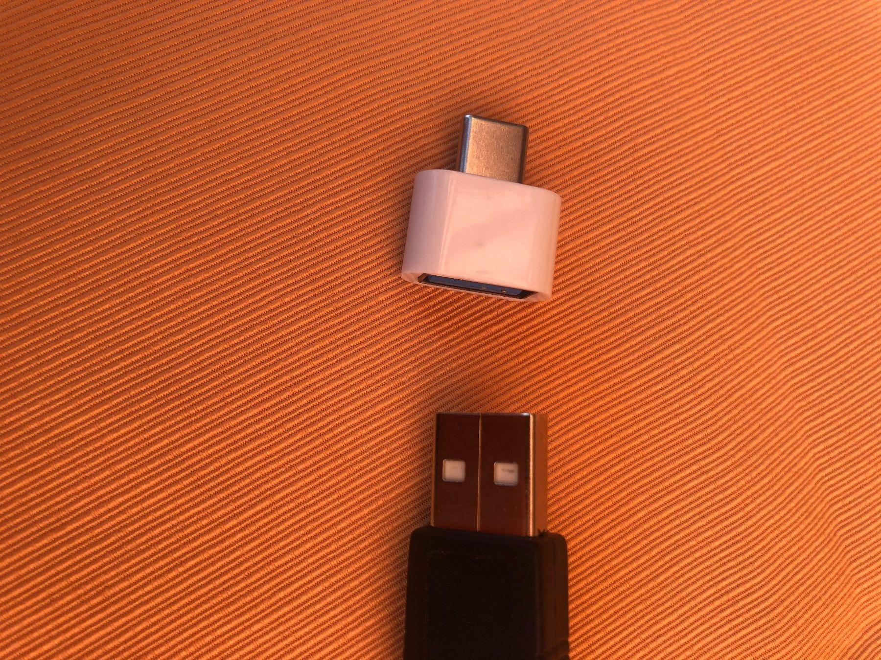 Unità & Adattatore: USB 2.0  auf USB C Adapter – Nuovo (secondo la descrizione) da Zürich venduto da Stami129