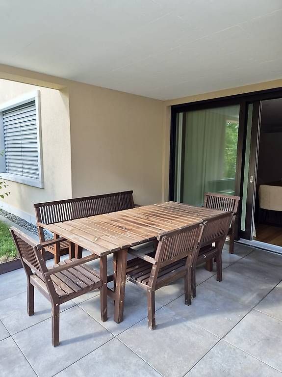 Set de table et chaises: Gartentisch, Bank, Stühle  – D'occasion à Schwyz par bal_j8w9