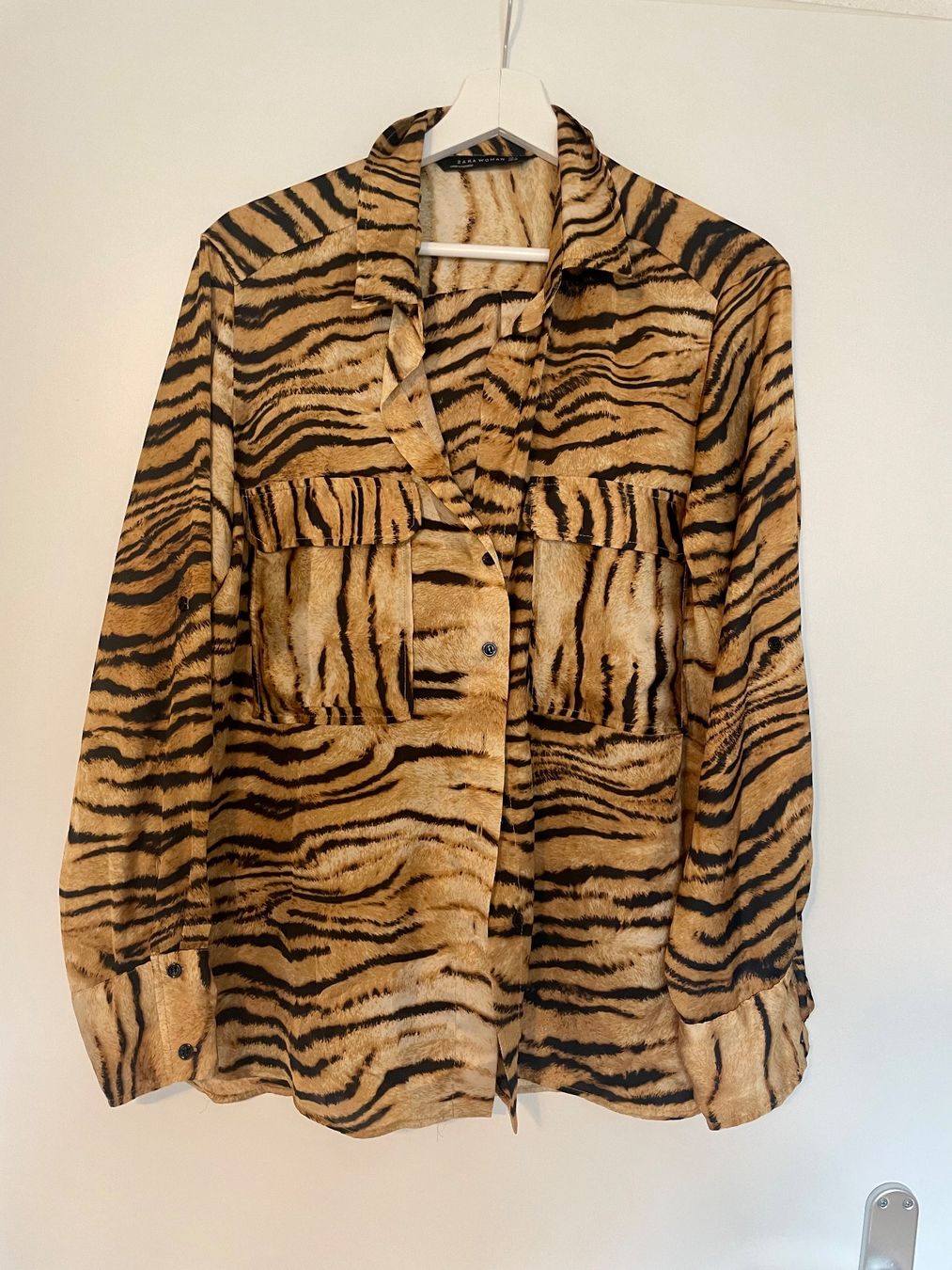 Zara Blusen: Printed shirt – Gebraucht aus Roche VD von closetcleanse