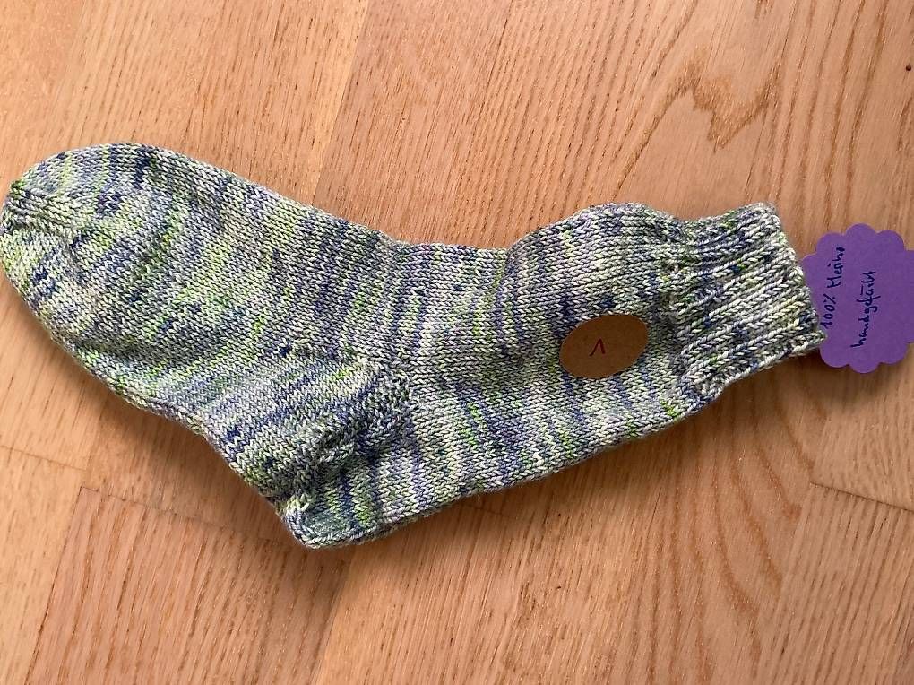 Chaussettes: Socken handgestrickt Gr 36/37  – Neuf avec emballage d'origine à Liestal par Strigg-Grossmami 1