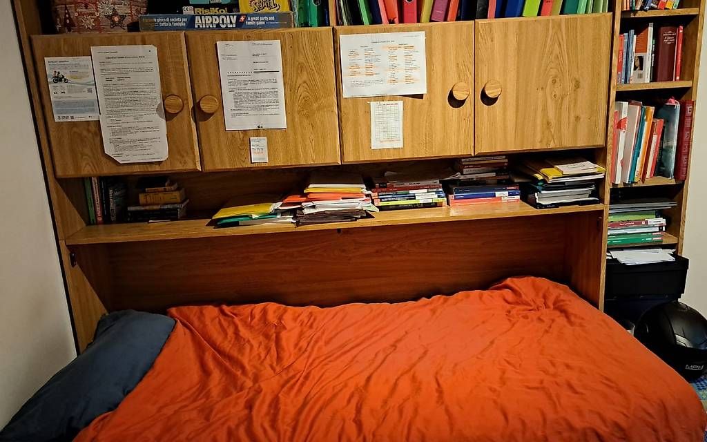 Regale: Libreria con letto – Gebraucht aus Manno von tom_n7jg
