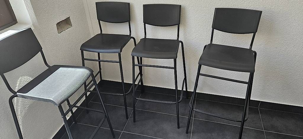 Seggioloni: Lot de 4 chaises de bar – Usato da Genthod venduto da lappi11 1