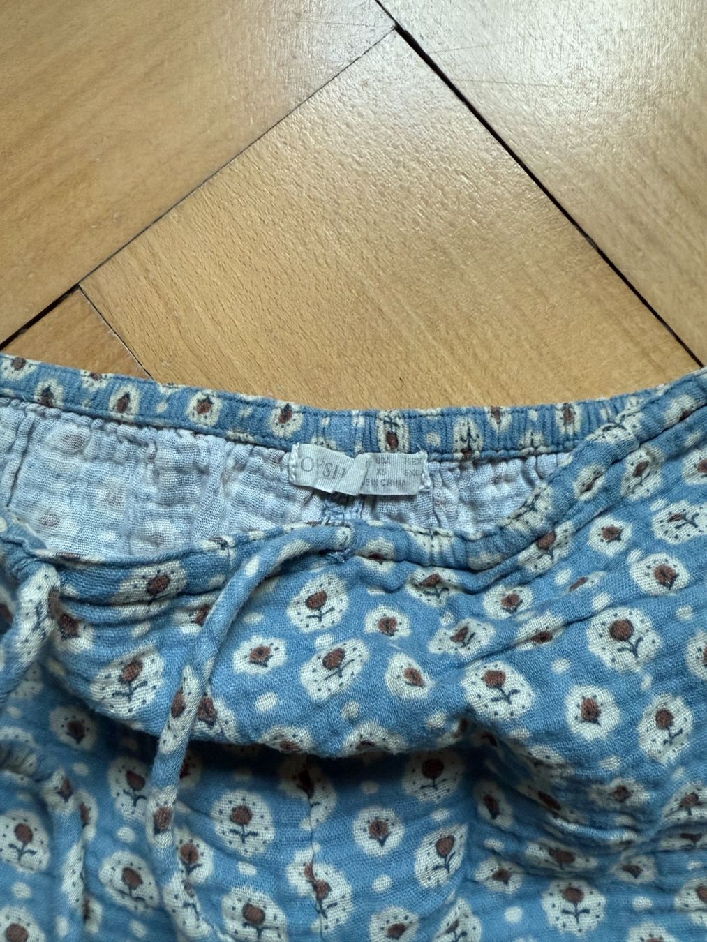 Oysho Pantaloni: OYSHO - Shorts hellblau gemustert XS – Usato da Zürich venduto da Diazaio 1