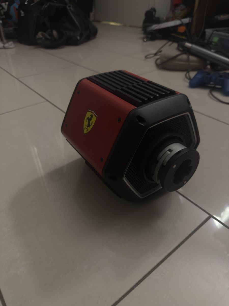 Thrustmaster Controller: Thrustmaster Ferrari T818 Wheelbase – Usato da windisch venduto da Wishin
