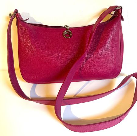 Sac Longchamp bandoulière framboise - Le Foulonné.