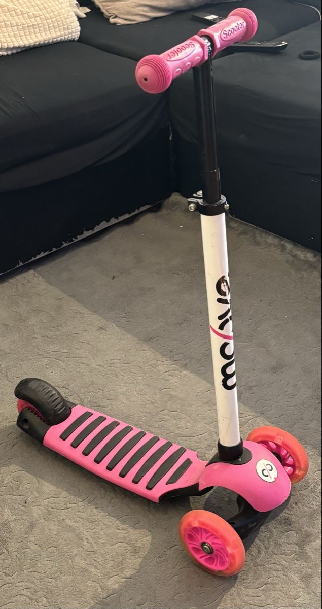 Kickboard: Tretroller moove  – Usato da Bülach venduto da mir_9byn 1