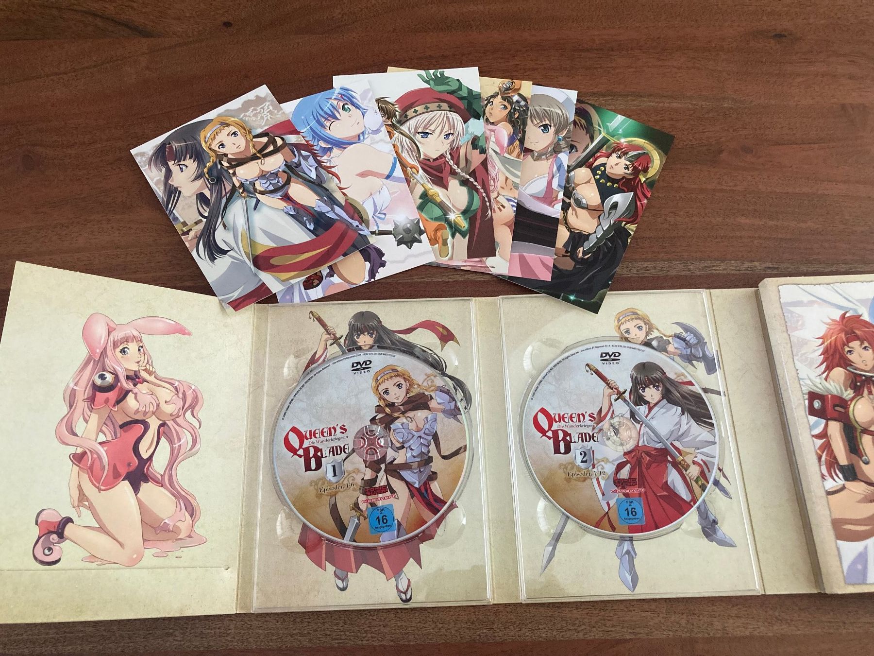 Tutti i DVDs: Queen's Blade: Staffel 1+2 - Gesamtausgabe – Nuovo (secondo la descrizione) da Mauensee venduto da Etrigan 2