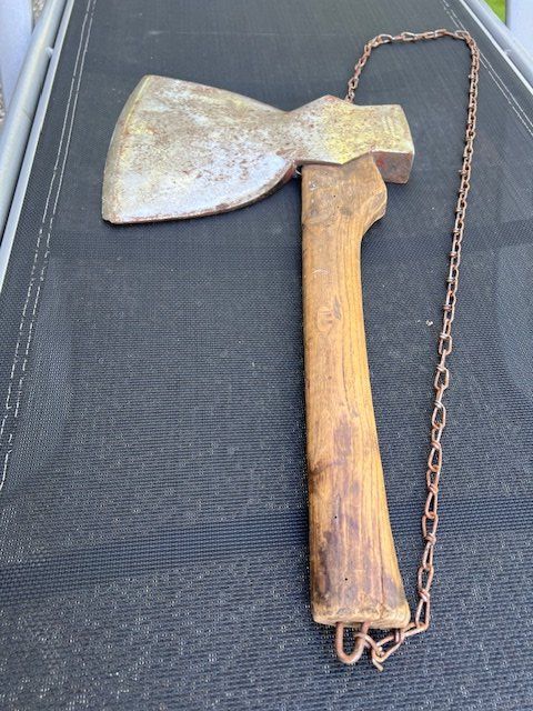 Tutti gli attrezzi: Altes Beil / Hacke – Usato da Winterthur venduto da woodenhiller68 1