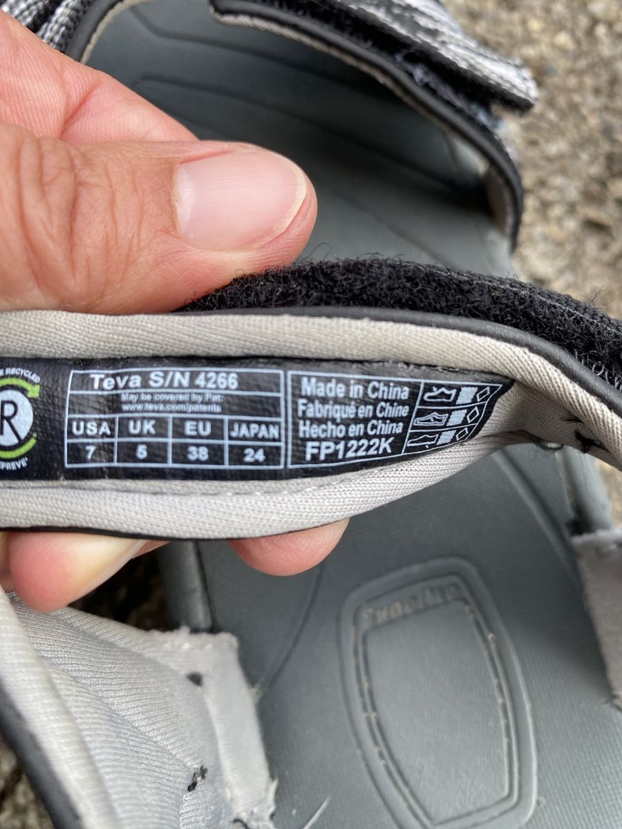 Teva Chaussures femmes: Teva Sandale  – D'occasion à Illnau par Flumi88 2