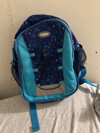 Funki Kinderrucksack Weltraum Design - Top Zustand!