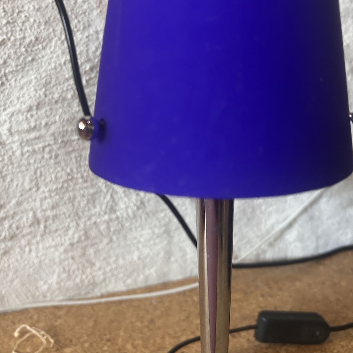 Lampade: blaue Tischlampe Chromfuss artdeko – Usato da Laufen venduto da belleskulptur 9