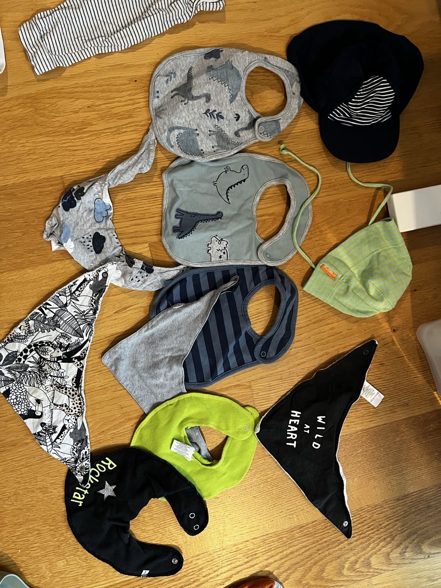 Lotti & Set di vestiti: Baby clothing set – Usato da Pfäffikon ZH venduto da 45v_8w27 1