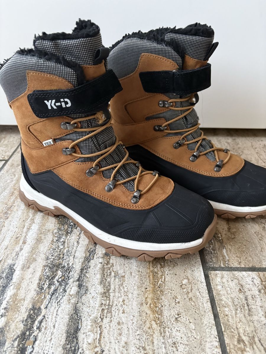 Chaussures garçon: YK-iD Winterschuhe Grösse 40 – D'occasion à Nürensdorf par Yellowstone09 1