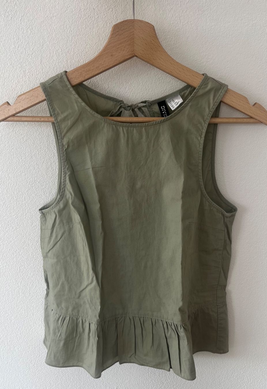 H&M Tops: Leichtes Sommer Top mit Rüschen | Gr. XS/34 – D'occasion à Zollikofen par Michel_A 1