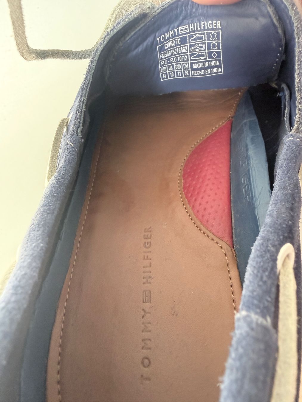 Tommy Hilfiger Scarpe da uomo: Tommy Hilfiger Bootsschuhe dunkelblau, Gr. 44 gebraucht – Usato da Zürich venduto da AmBii18 5