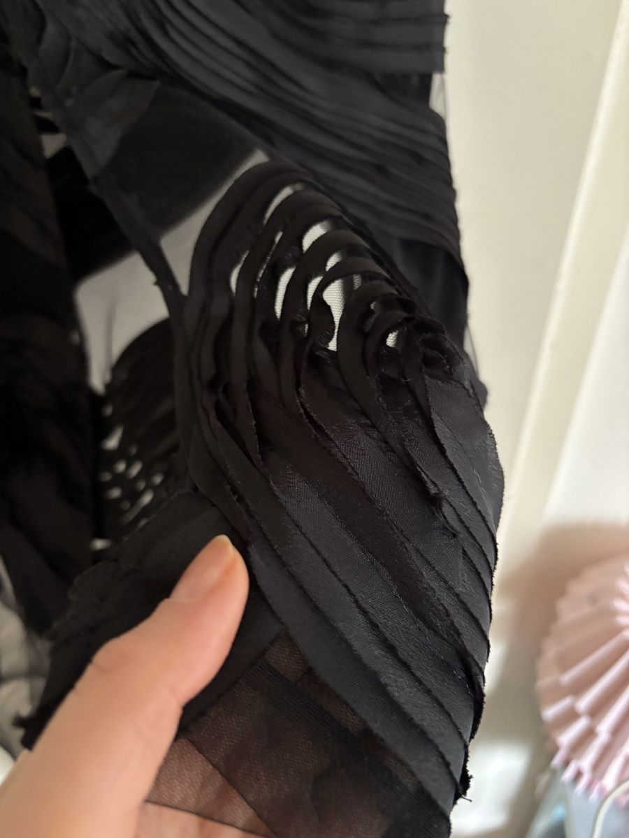 Zara Gonne: Zara Black Skirt, Size M – Nuovo (secondo la descrizione) da Wallisellen venduto da eli_v7dn 1
