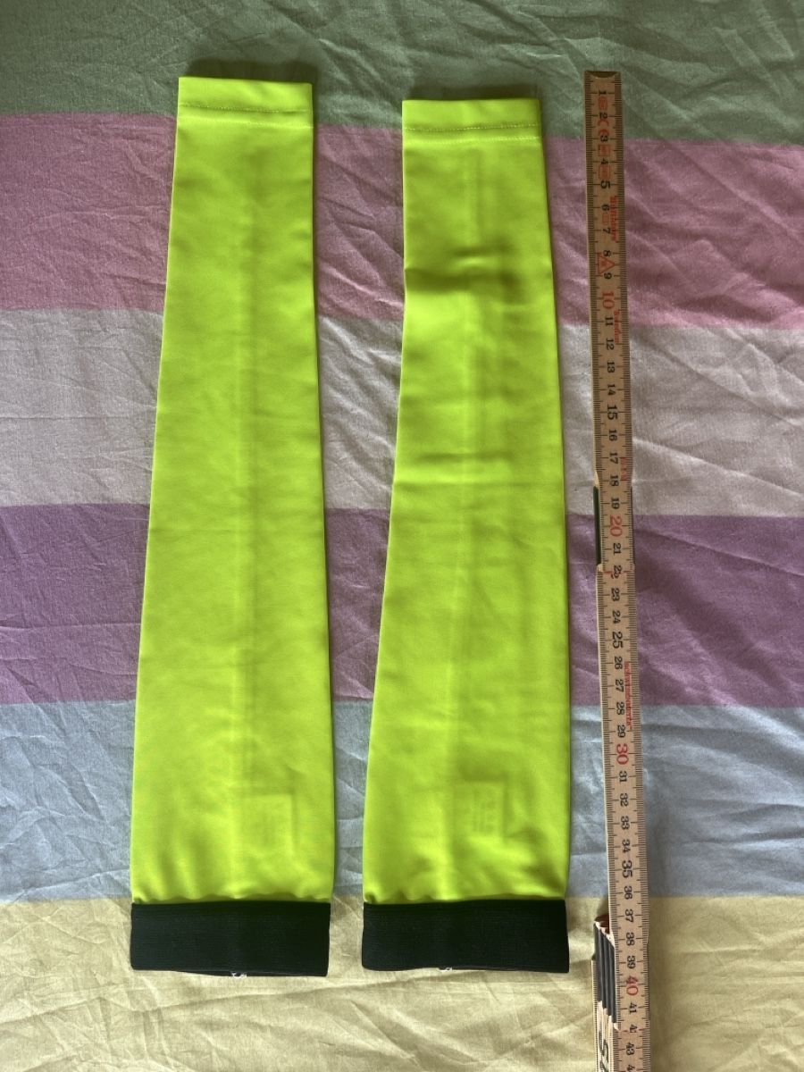 Altro in  Abbigliamento & Accessori: Armstulpen Neongelb Grösse S – Nuovo (secondo la descrizione) da Kaisten venduto da saleforfun