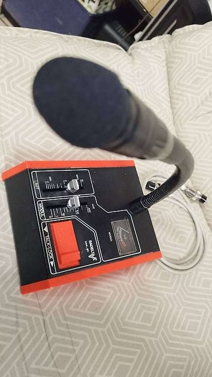 Microfoni: Microphone de table Sadelta – Usato da Carrouge VD venduto da Babu54 1