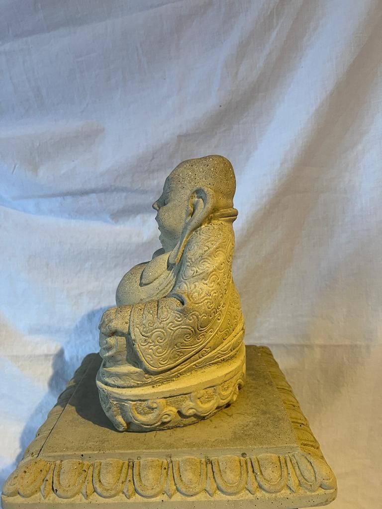 Figurines: 2 Steinbuddhas mit 2 Steinsockeln – D'occasion à Neukirch / Egnach par Taucher68 2
