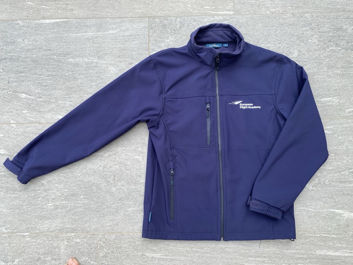 Jacken: Softshell Jacket "European Flight Academy" (S, Neu) – Neu (gemäss Beschreibung) aus Winterthur von Crazycorner