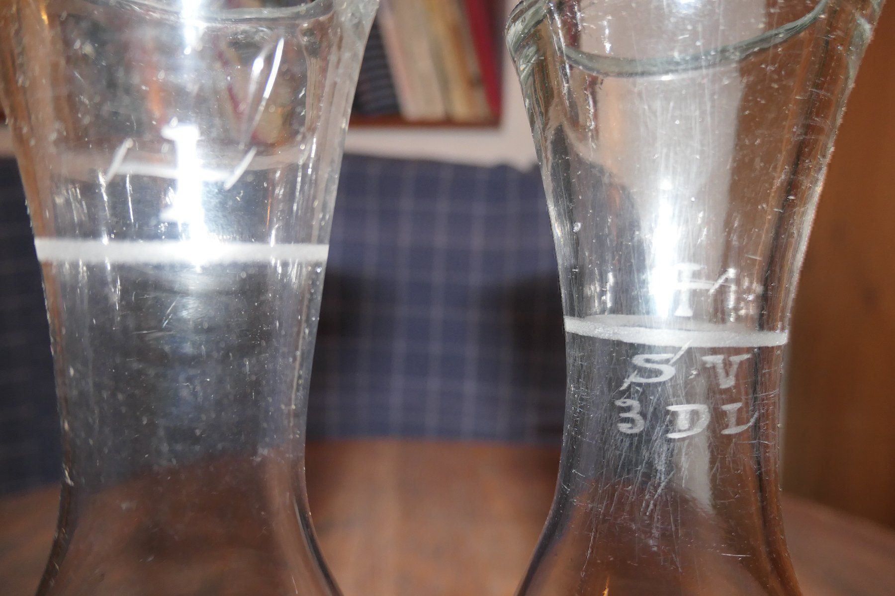 Caraffe: 2 schöne Karaffen – Usato da Fürstenaubruck venduto da PizBeverin2018 2