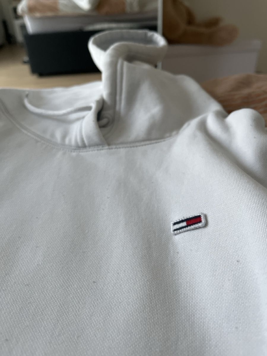 Tommy Hilfiger Maglioni & Felpe: Tommy Jeans Hoodie – Usato da Hombrechtikon venduto da Kaatja 1