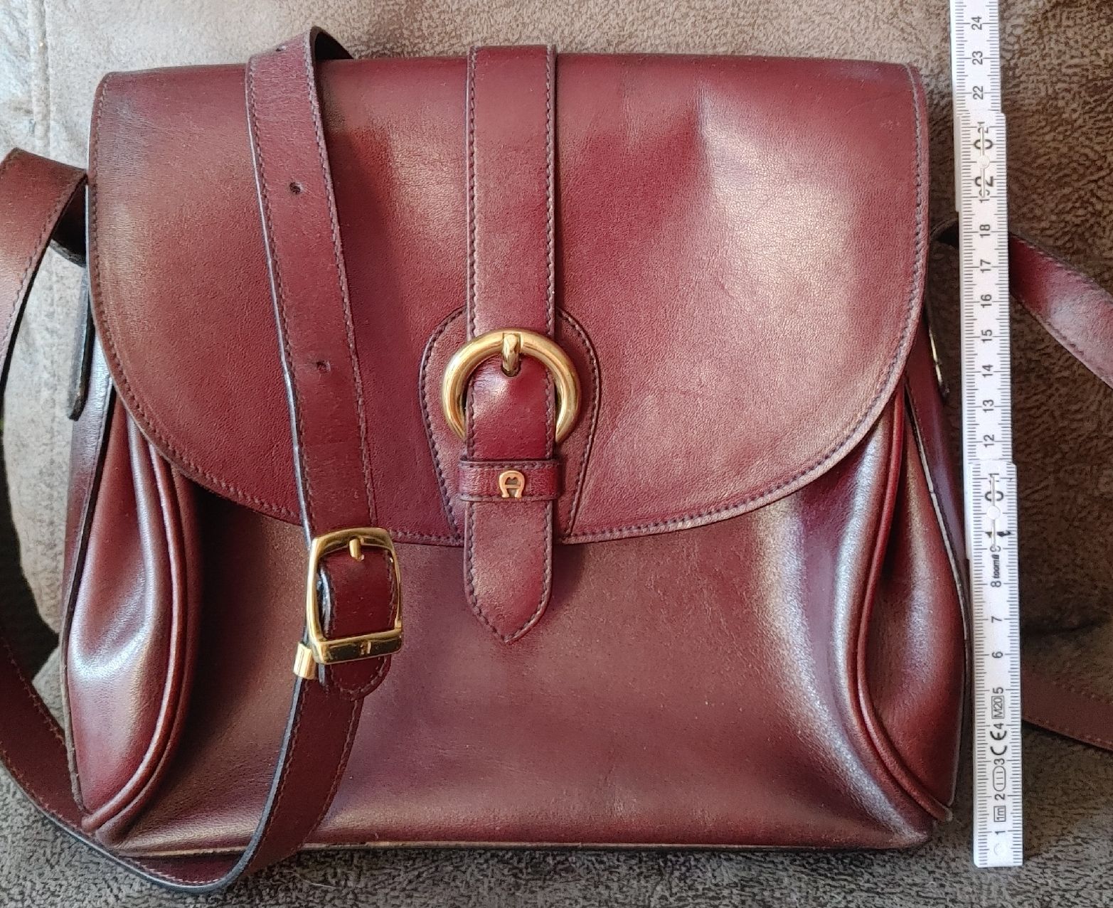 Aigner Borse da donna: Tasche Damentasche Ledertasche "Aigner" – Usato da Grenchen venduto da ser_bsj2 4