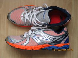 NEW BALANCE SPORT GR. 45 UNISEX