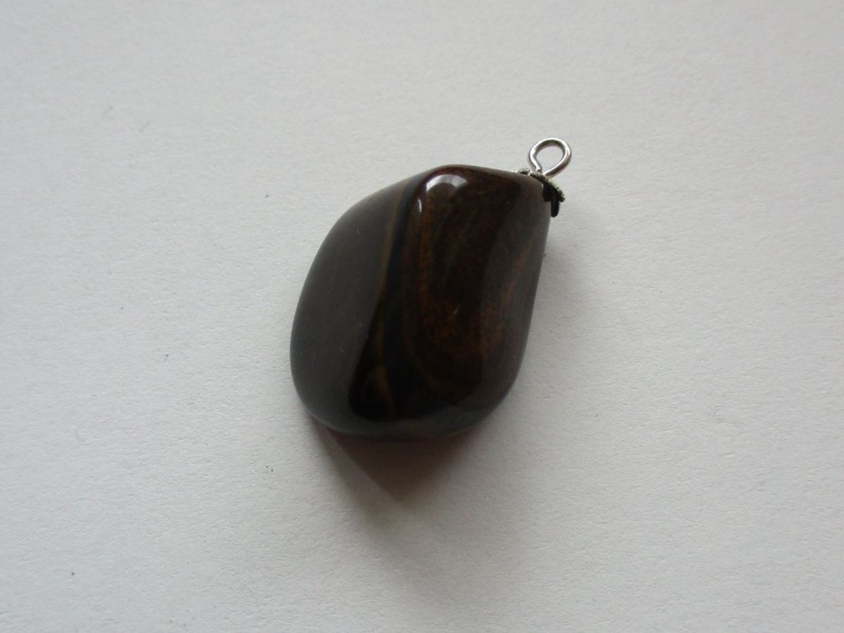 Minerali & Pietre curative: Pendentif oeil de tigre véritable – Usato da La Sarraz venduto da plu_v9cf 1