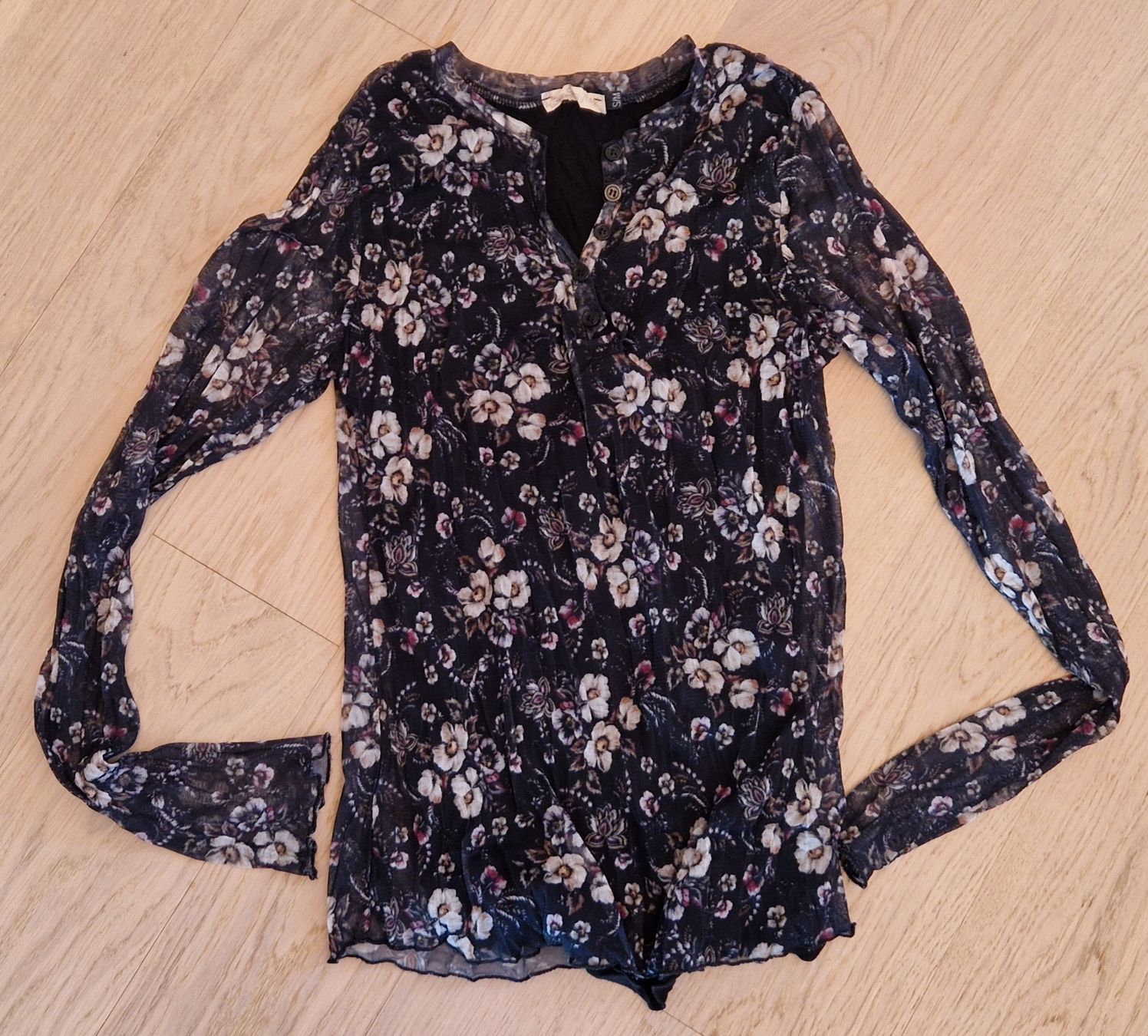 T-shirt: Susy Mix Bluse, Grösse S, mit Blumenmuster – Usato da Gasel venduto da sale65