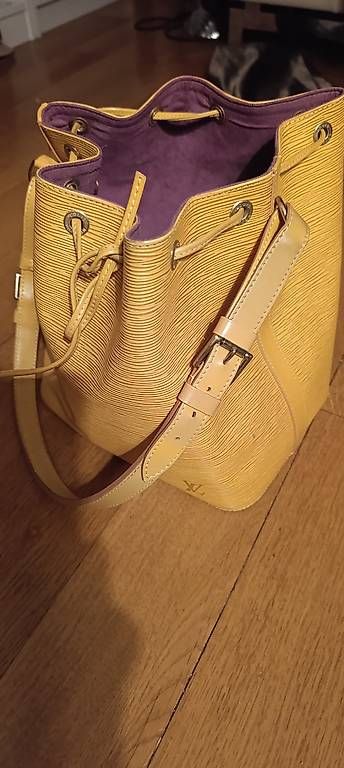 Taschen für Damen: Louis Vuitton Noé epi – Gebraucht aus Montreux von rao_r66l 1