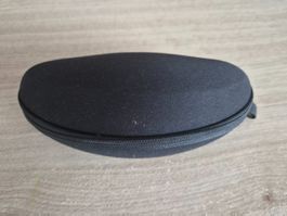 Étui à lunettes de la marque Decathlon