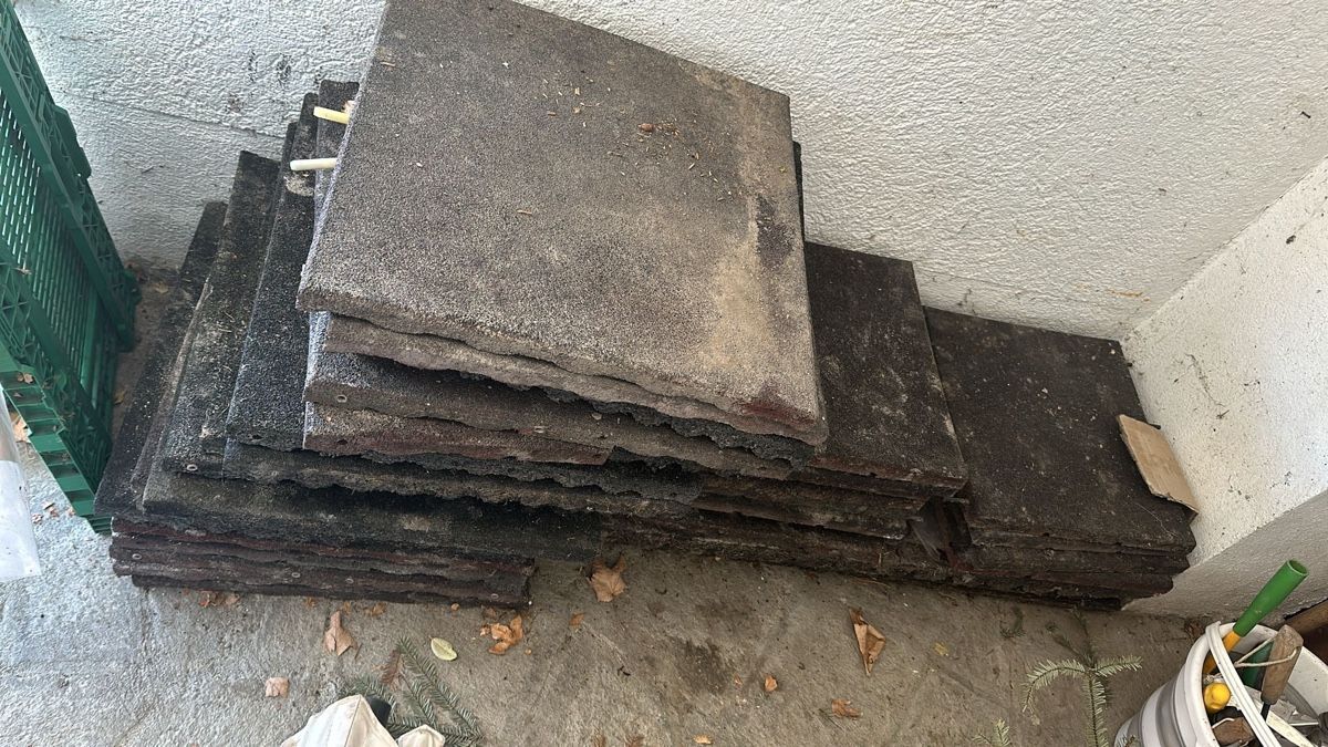 Rivestimenti per pavimenti: Fallschutzplatten gebraucht – Usato da Zizers venduto da Capricorn13