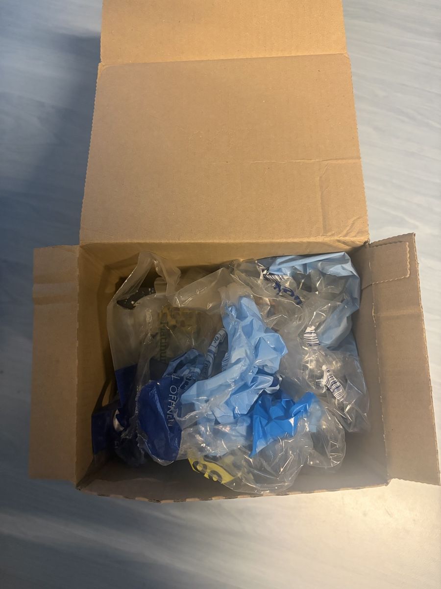 Comics: Manga Mystery-Box 2.1kg – Gebraucht aus Horw von mar_pk7x