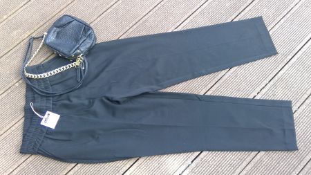 Pantalon noir MANOR, taille 42 (élastique), NEUF Fr. 59.95
